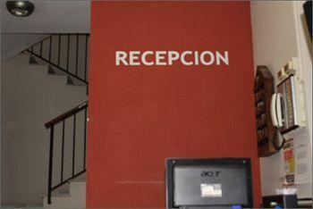 Hostal Carlos I La Línea de la Concepción Екстериор снимка