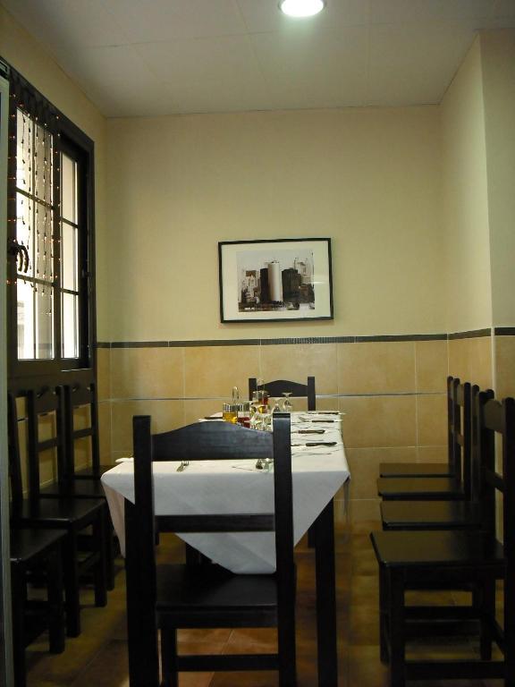 Hostal Carlos I La Línea de la Concepción Екстериор снимка